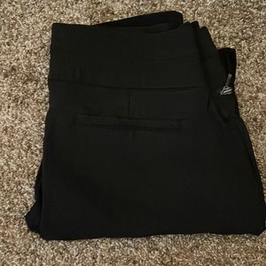 Black dress pants Size: L